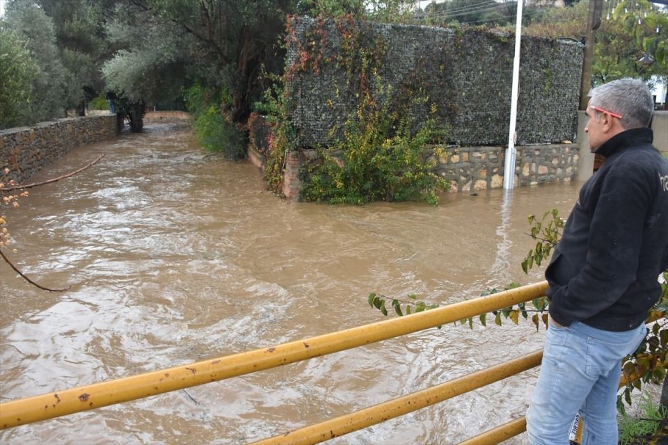 Bodrum'u önce hortum ardından yağmur ve dolu vurdu