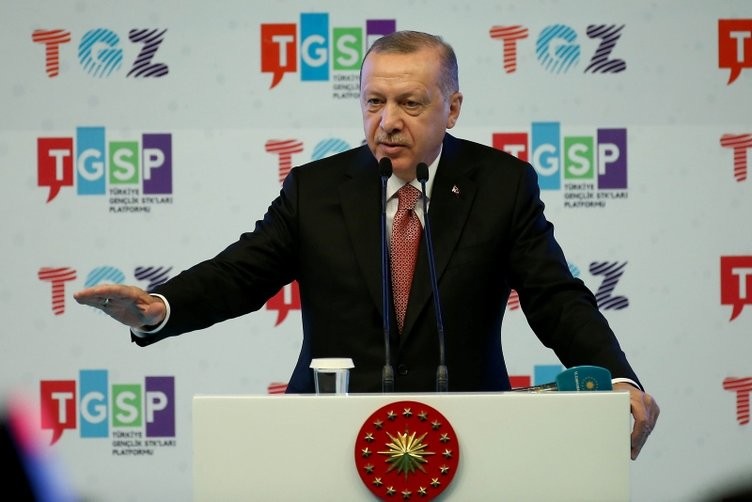 Erdoğan, Türkiye Gençlik Zirvesi'ne katıldı!