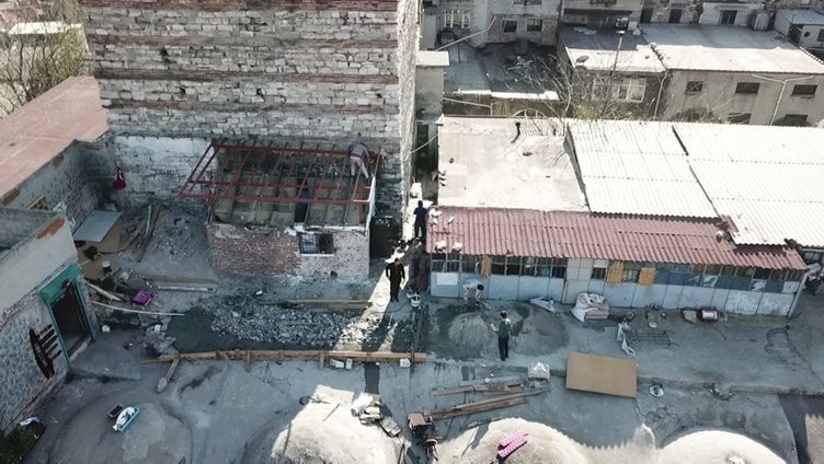 İfşa olunca 'drone'a tüfekle ateş açtı!