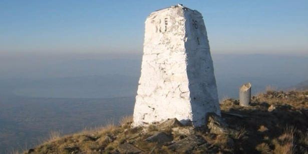 İki ülkeyi birbirinden ayıran çizgi! 