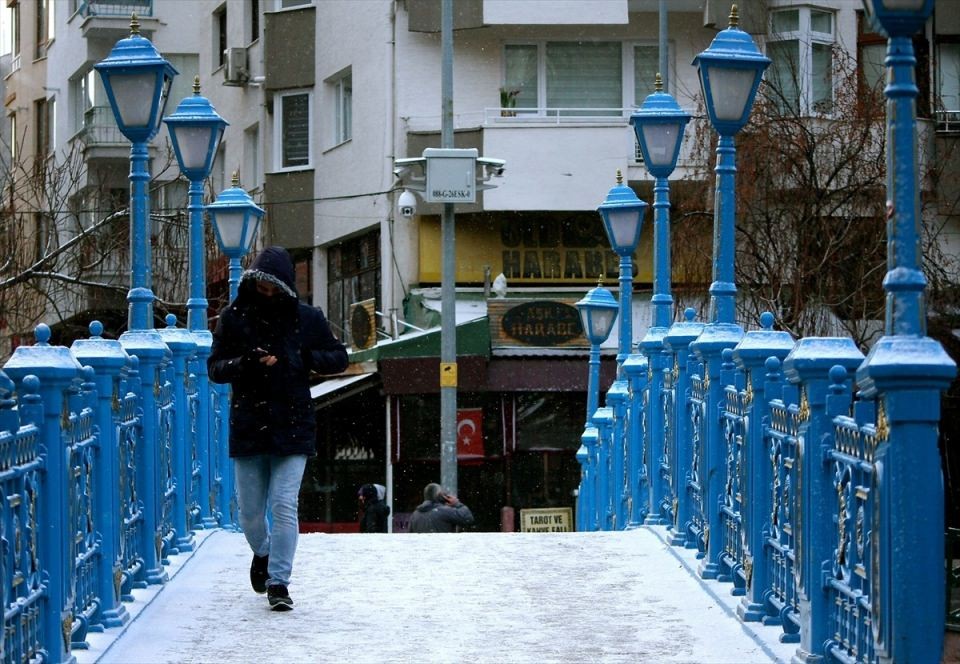 Yurtta kar! İller beyaza büründü...