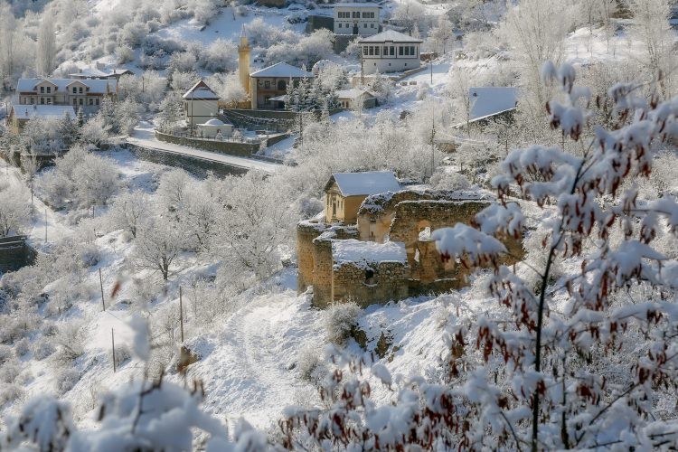 Yurtta kar! İller beyaza büründü...