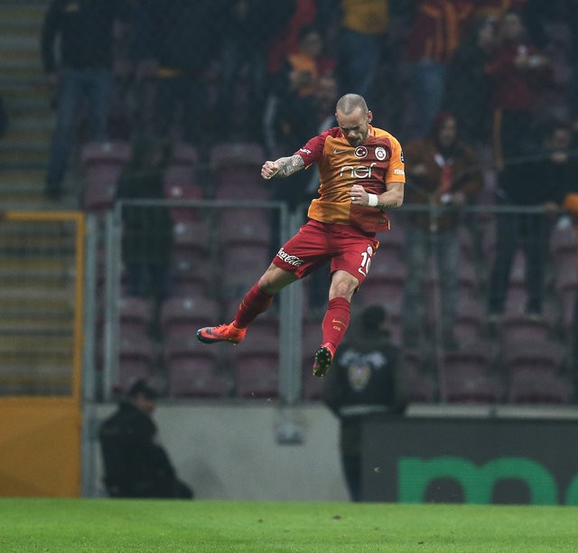 Sneijder'in menajerinden Galatasaray açıklaması