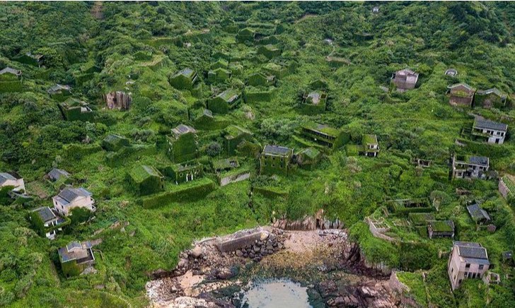 Doğanın yuttuğu kasabaya turist yağıyor