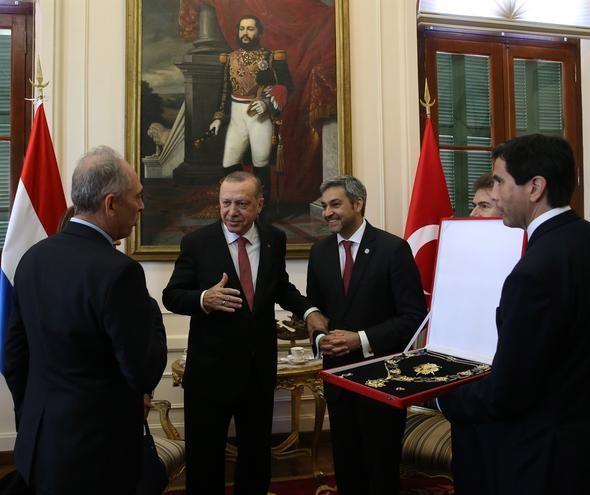 Cumhurbaşkanı Erdoğan’a Paraguay Devlet Nişanı