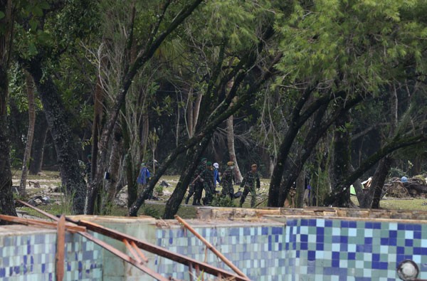 Endonezya'daki tsunami felaketinde ölenlerin sayısı 373'e yükseldi