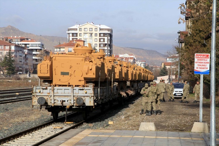 Sınıra sevkedilen araçlarda dikkat çeken ayrıntı