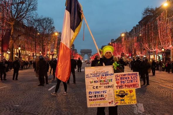 Paris savaş alanına döndü