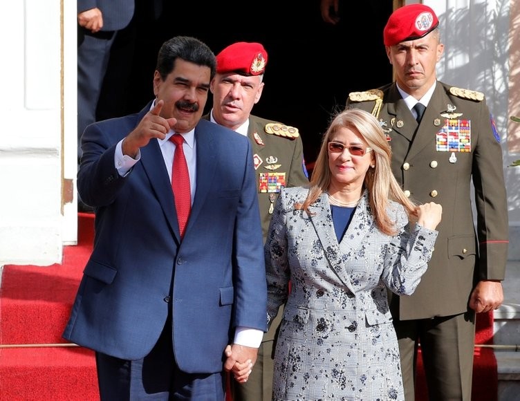 Maduro'dan dikkat çeken hareket! Türk bayrağı...