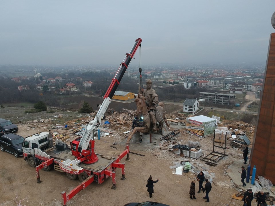 Bolu'ya dev Köroğlu heykeli