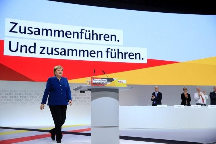 Merkel CDU genel başkanı olarak son kez konuştu