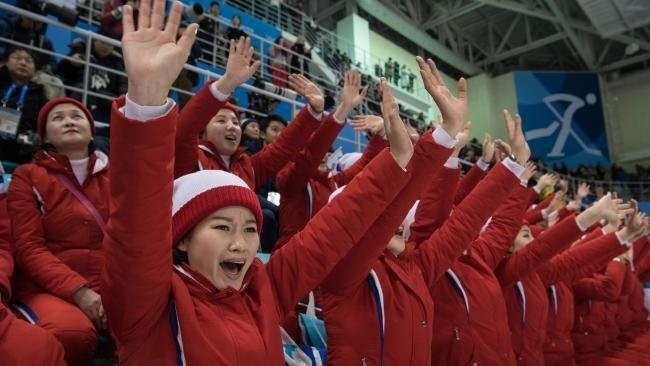 Kuzey Koreli ponpon kızlar nasıl seçiliyor?