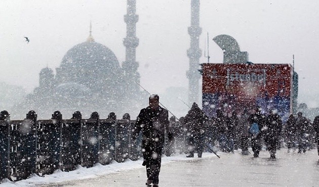 İstanbul'a kar uyarısı! Tarih verdi...