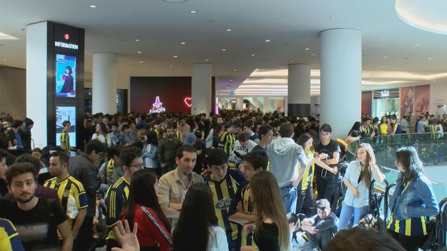 İstanbul'da Alex de Souza izdihamı!