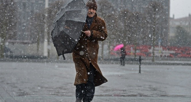 Meteoroloji'den İstanbullulara yağış uyarısı