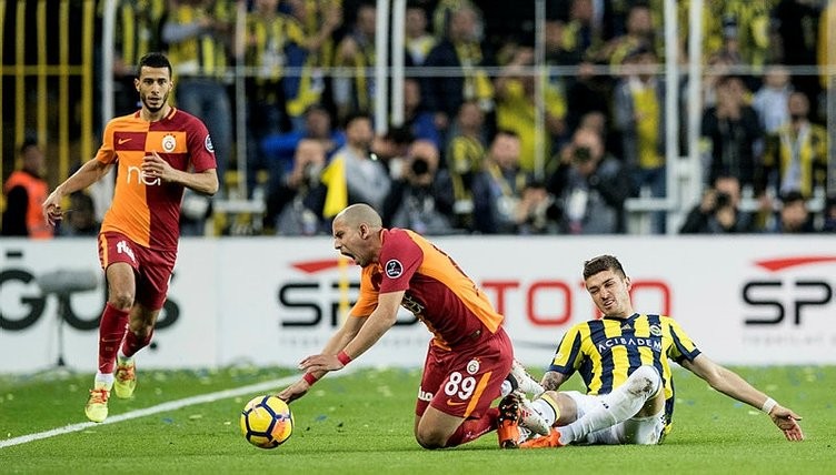 Fenerbahçe-Galatasaray maçından kareler