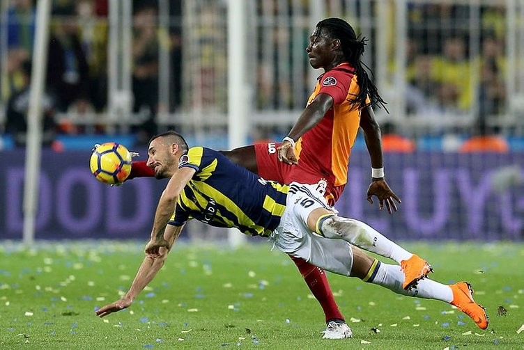 Fenerbahçe-Galatasaray maçından kareler