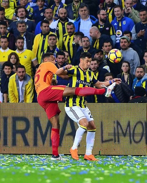 Fenerbahçe-Galatasaray maçından kareler