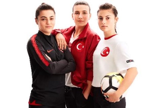 A Milli Futbol Takımı'na yeni forma