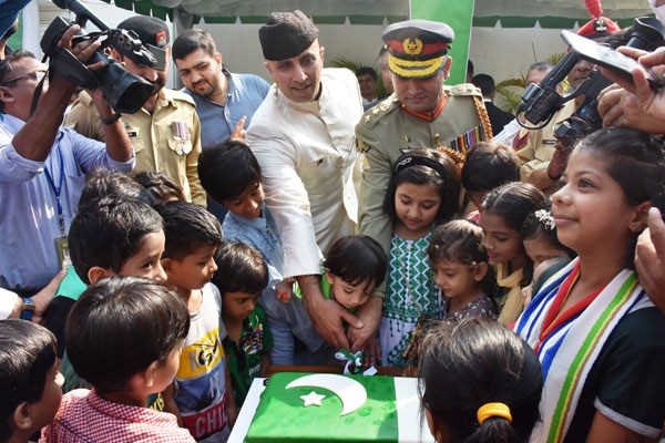 Pakistan milli gününde ATAK şov