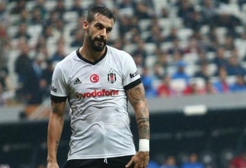 Beşiktaş'da dev operasyon! İşte o isimler!