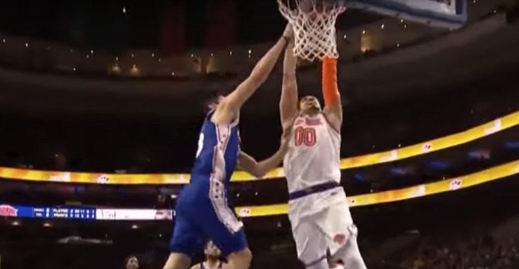 Ersan İlyasova, FETÖ'cü Enes Kanter'i yere serdi!