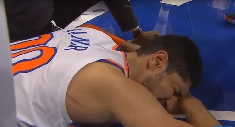 Ersan İlyasova, FETÖ'cü Enes Kanter'i yere serdi!