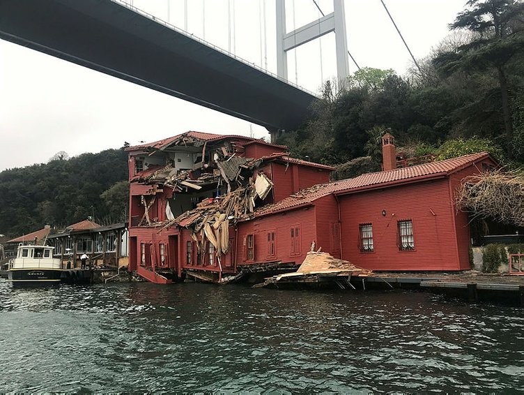 Yalıdaki hasarı bakın kim ödeyecek?