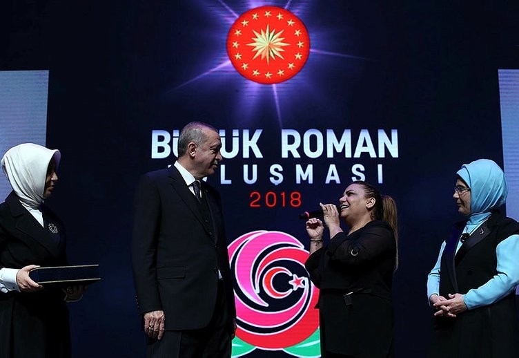 Erdoğan Romanlarla buluştu