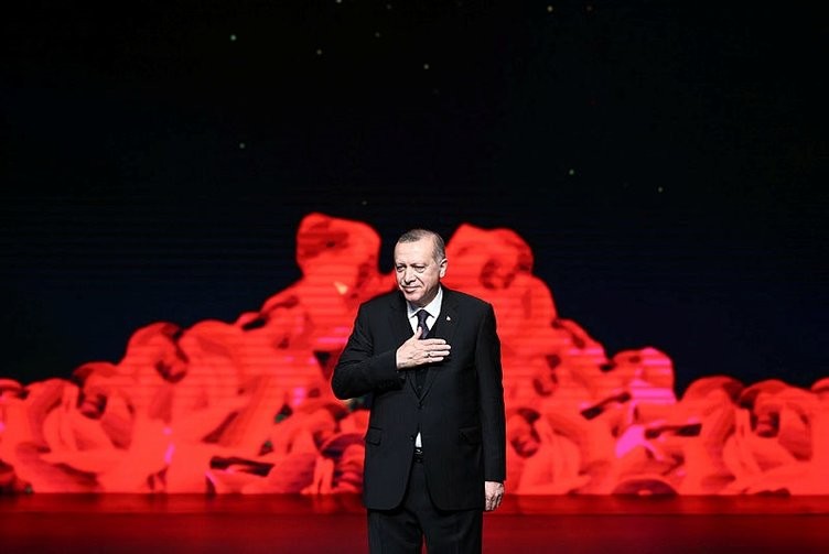 Erdoğan Romanlarla buluştu