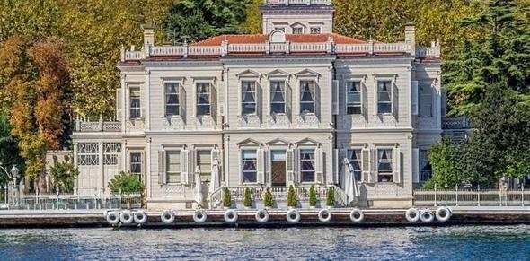 İstanbul Boğazı'nın tarihi Yalıları