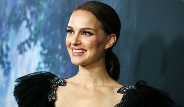 Natalie Portman İsrail'in ödülünü reddettİ