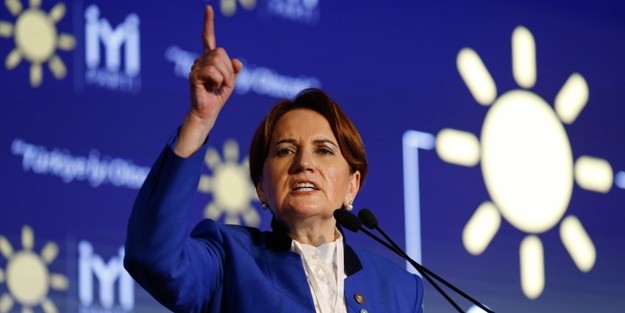 Meral Akşener, Emre Uslu ile yazışmasını sildi