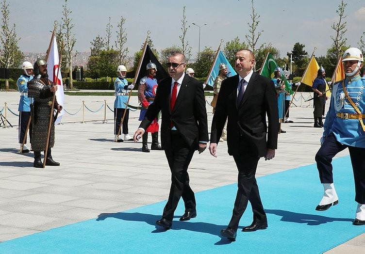 Erdoğan Aliyev'i Külliye'de ağırladı