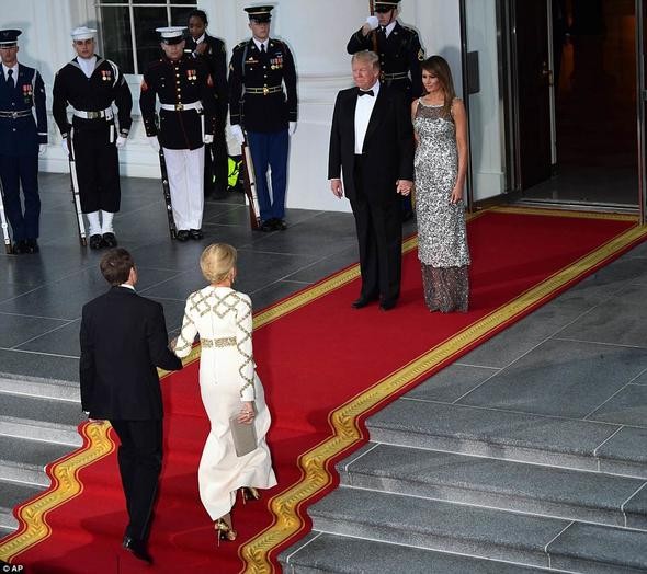 Trump ile Melania Trump arasında soğuk rüzgarlar esiyor...