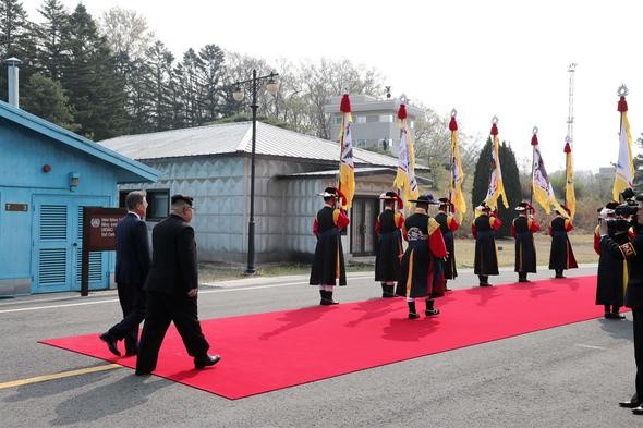 Tarihi anlar... Dünya bu kareleri konuşuyor!