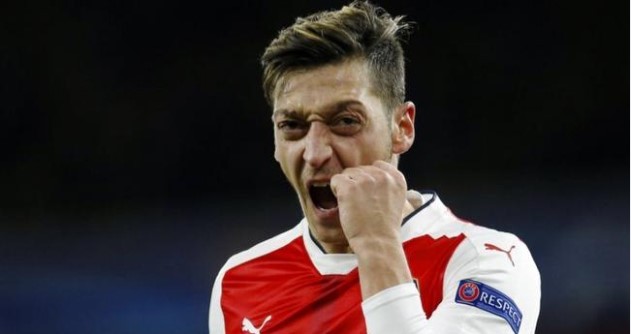 Herkes Mesut'un o hareketini konuşuyor