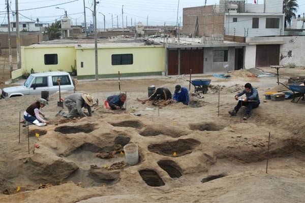 500 yıl önce kurban edilen 140 çocuğun mezarları bulundu