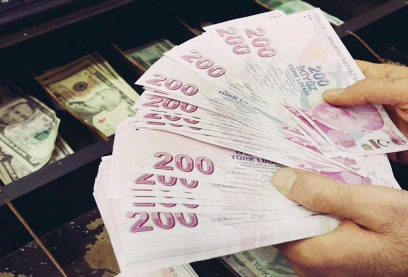 O maaşlar 1500 liraya çıktı...