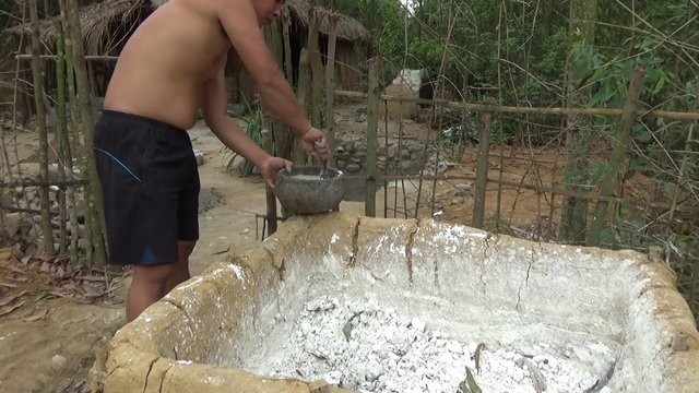 Doğadaki malzemeleri kullanarak öyle birşey yaptı ki!