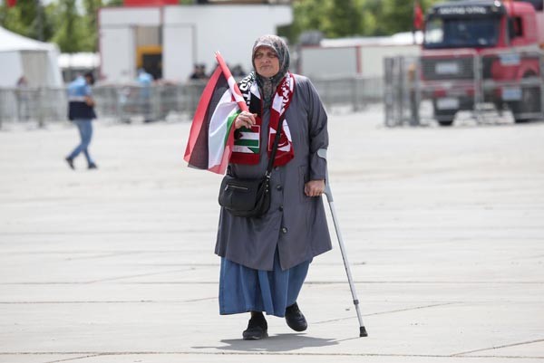 Yüzbinler Yenikapı'ya akın etti