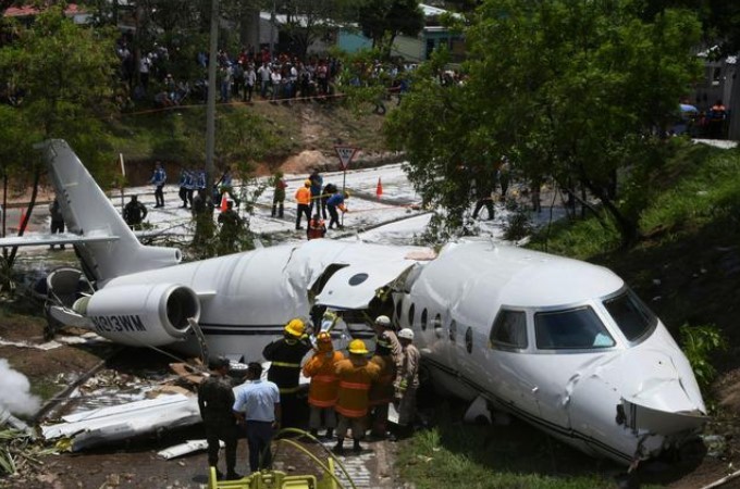 Honduras'ta özel jet düştü: 6 yaralı