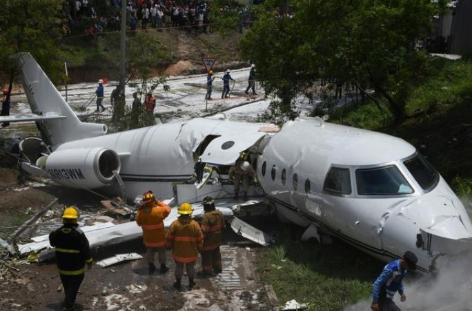 Honduras'ta özel jet düştü: 6 yaralı