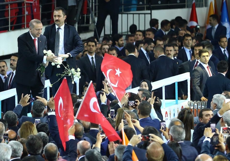 Erdoğan'ın seçim beyannamesini açıkladığı toplantıdan dikkat çeken kareler