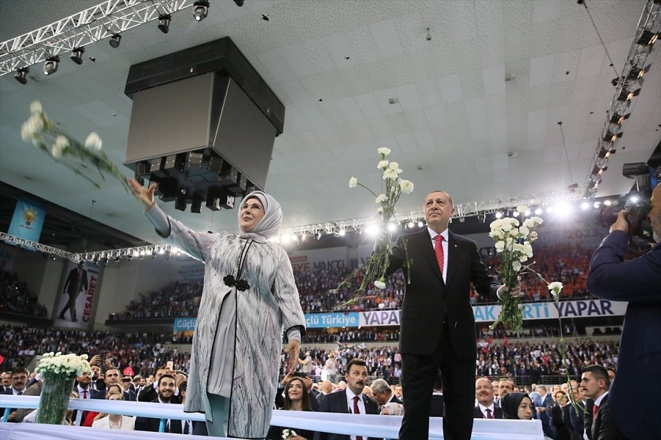 Erdoğan'ın seçim beyannamesini açıkladığı toplantıdan dikkat çeken kareler