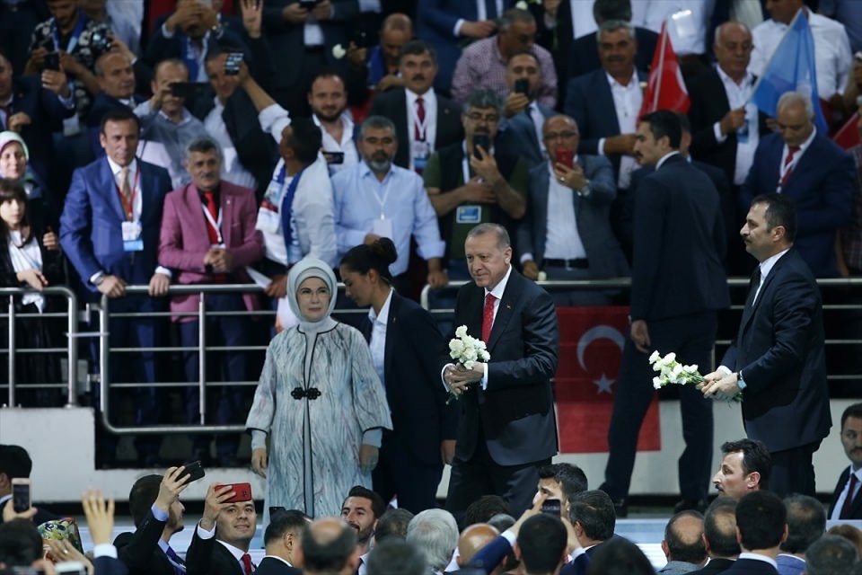 Erdoğan'ın seçim beyannamesini açıkladığı toplantıdan dikkat çeken kareler