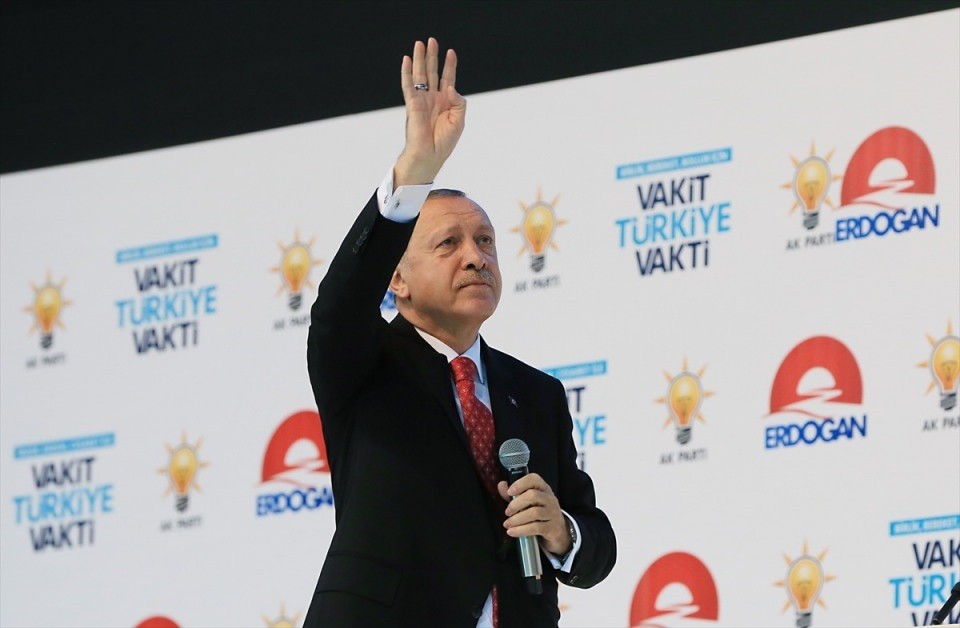 Erdoğan'ın seçim beyannamesini açıkladığı toplantıdan dikkat çeken kareler