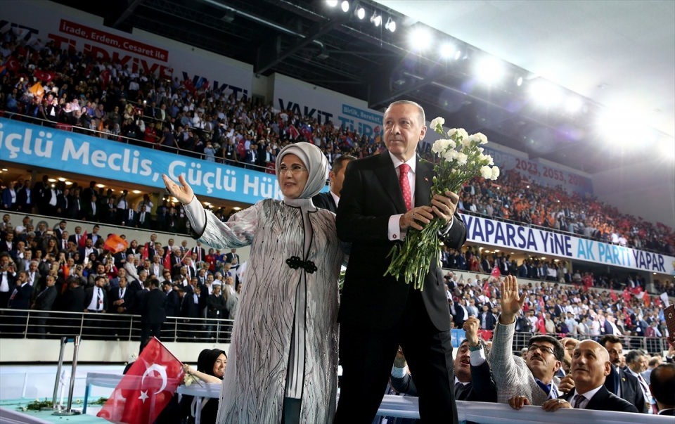 Erdoğan'ın seçim beyannamesini açıkladığı toplantıdan dikkat çeken kareler