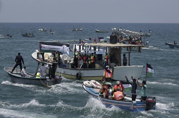 İsrail Mavi Marmara anısına açılan gemiyi kuşattı!