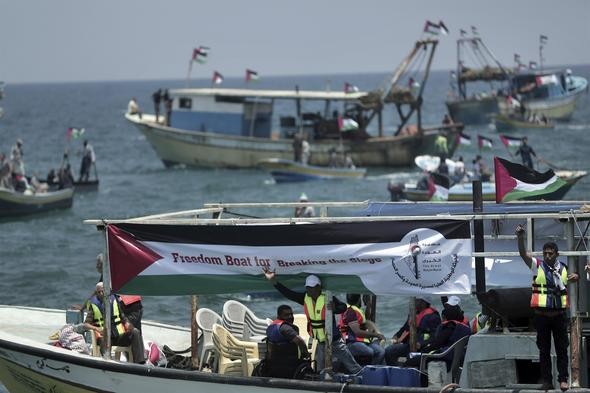 İsrail Mavi Marmara anısına açılan gemiyi kuşattı!